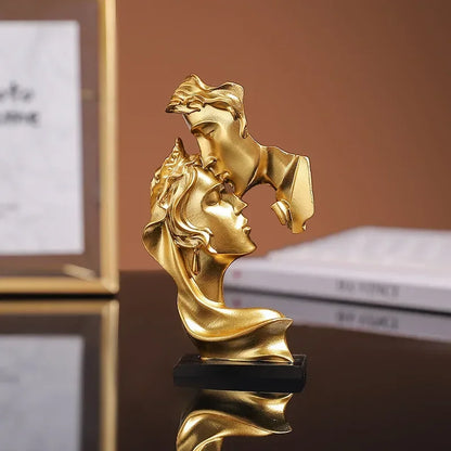 Mini Resin Lovers Statue Figurine Kissing Posture Model Craft Sculpture Ornament Home Decor Desktop Wine Cabinet Decoration New
