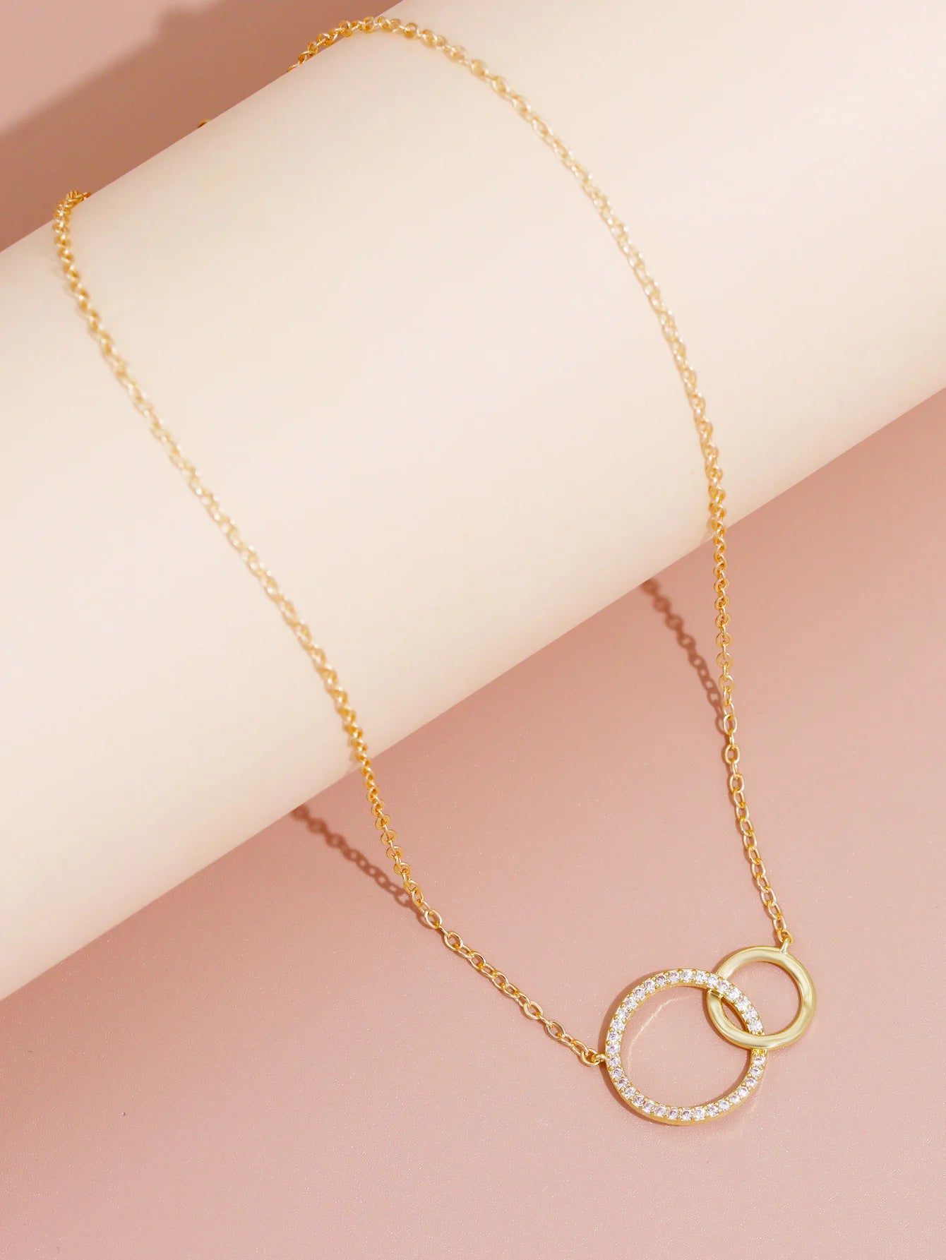 Edelstahlhalsketten für Damen, modische dünne Kette, minimalistisch, zierliche Halskette mit Doppelkreis-Anhänger am Hals, Schmuck