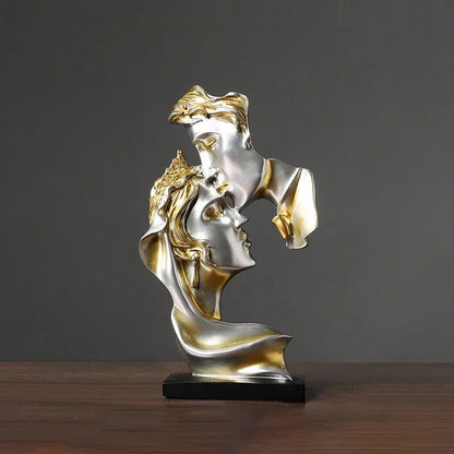 Mini Resin Lovers Statue Figurine Kissing Posture Model Craft Sculpture Ornament Home Decor Desktop Wine Cabinet Decoration New