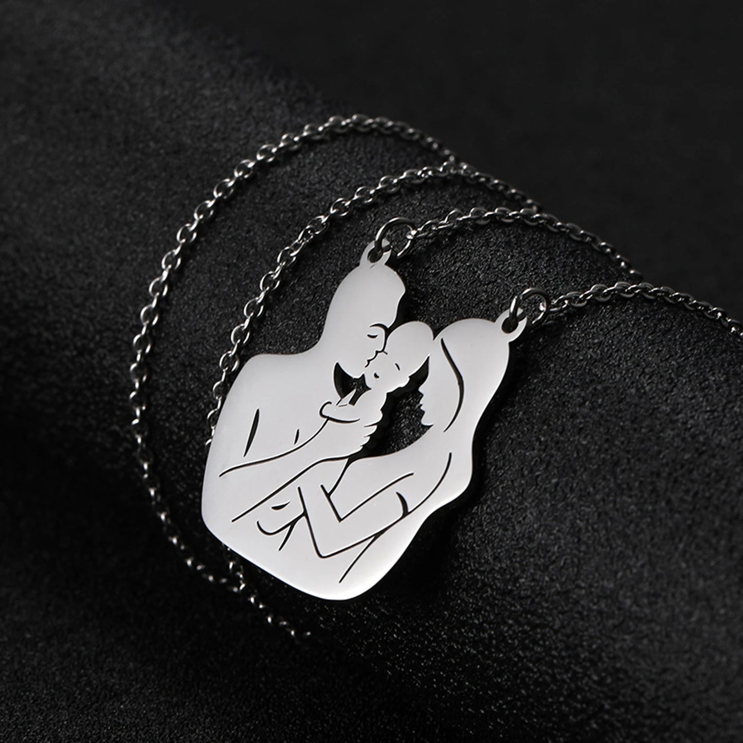 Teamer Family Baby Mom Mother Necklace Stainless Steel Pregnant Love Heart Pendant Neck Chain Women Jewelry Mother's Day Gifts